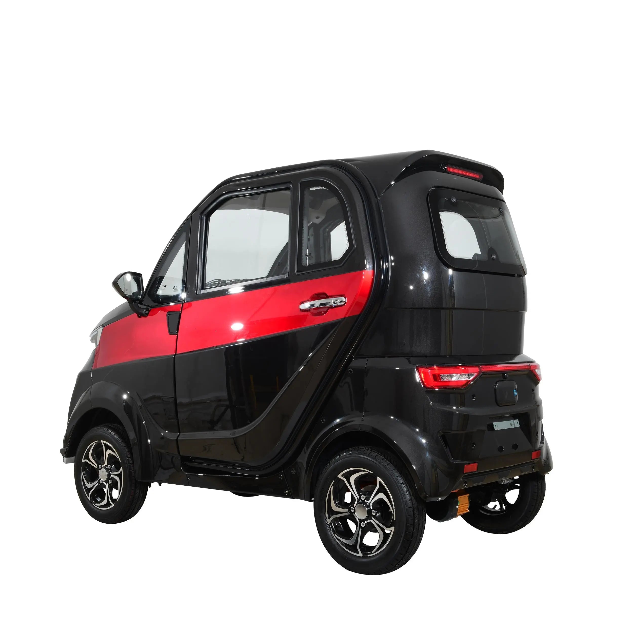 Green Transporter Q Runner Fully Enclosed Cabin Mobility Scooter
